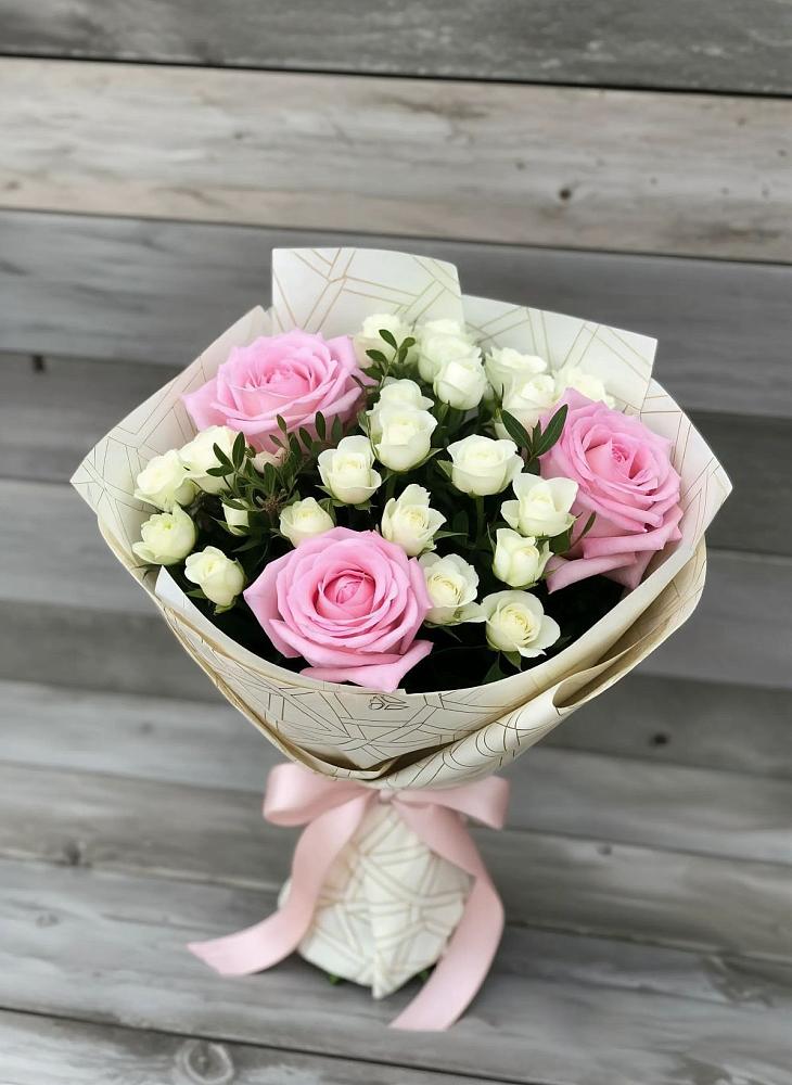 Букет цветов из: Розы в Кирсе