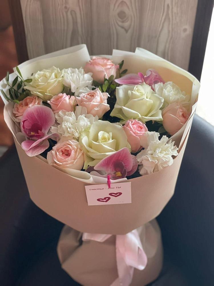 Букет цветов из: Орхидеи, Розы и Гвоздики в Кирсе