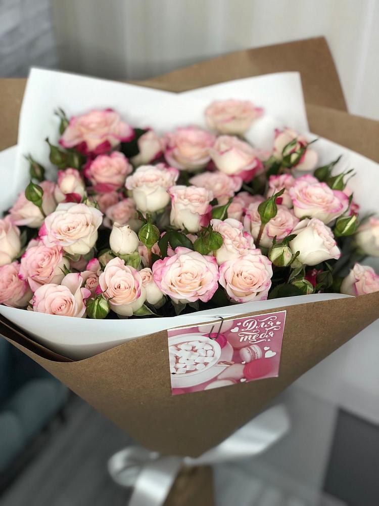 Букет цветов из: Розы в Кирсе