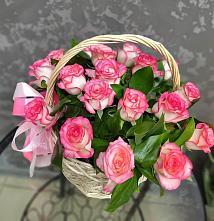 Цветочная композиция из Розы в корзине #REPLACE_PRED# Кирсе
