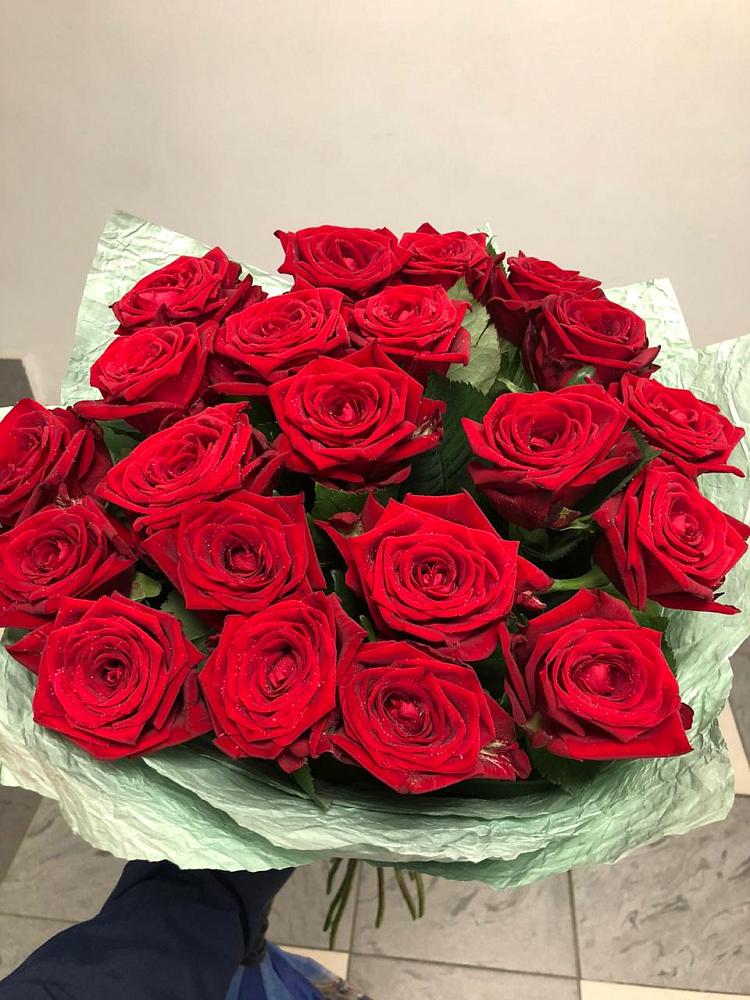 Розы Классика в Кирсе Букет Классика в Кирсе