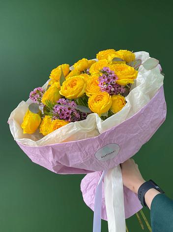 Букет Кустовые желтые розы в Кирсе