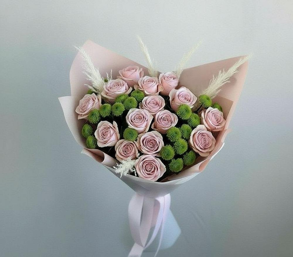 Букет цветов из: Розы и Хризантемы в Кирсе
