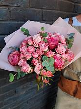 Букет розы в пальмах в Кирсе Букет цветов из: Розы в Кирсе
