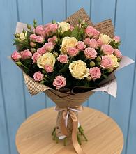Букет цветов из:  Розы в Кирсе